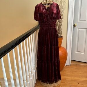 Anthropologie 🔥Sale🔥burgundy velvet maxi dress